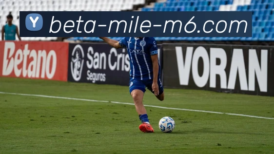 吉格斯天下足球：探索足球世界的魅力与传奇，感受每一个精彩瞬间的激情与梦想